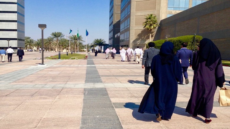 المرافقين