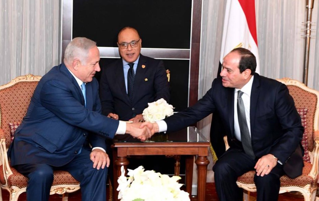 السيسي ونتنياهو مصر توقع مع إسرائيل أكبر صفقة في تاريخها لتصدير الغاز الطبيعي