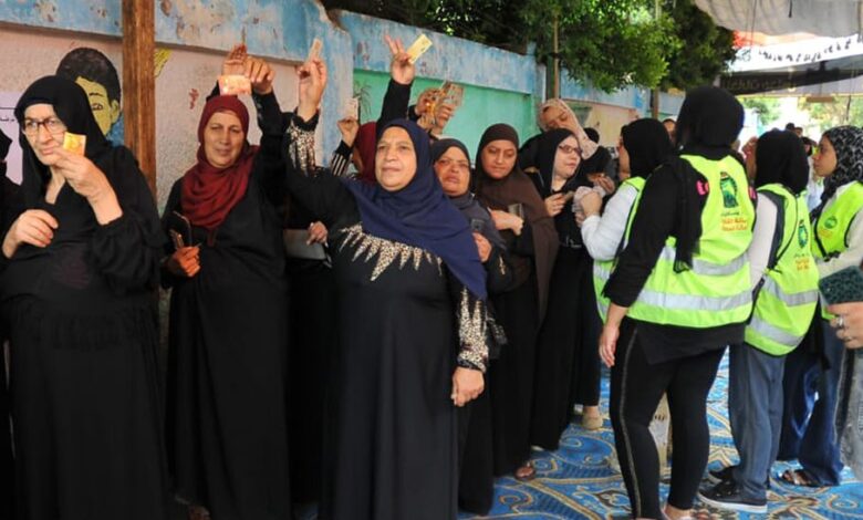 وجبات ورقص وإقبال ضعيف مشاهد تثير انتقادات واسعة من انتخابات مجلس الشيوخ
