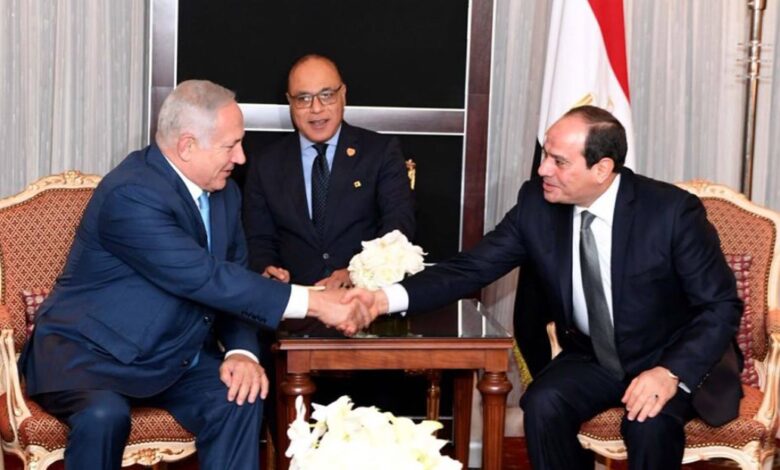 السيسي ونتنياهو مصر توقع مع إسرائيل أكبر صفقة في تاريخها لتصدير الغاز الطبيعي