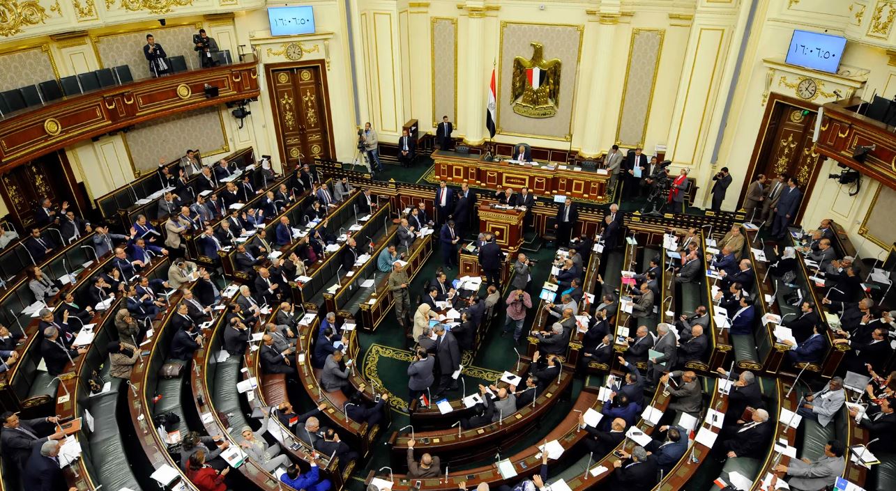تمرير تعديل بقانون الإجراءات الجنائية يسمح بالتحقيق بدون دفاع يثير الجدل