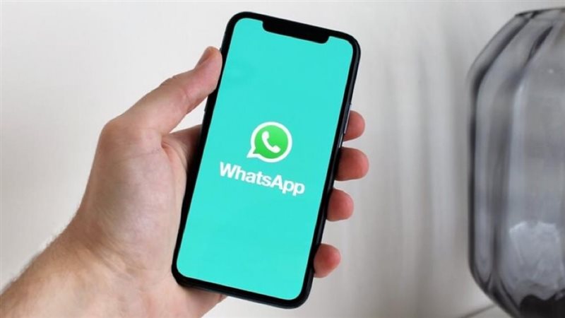 آبل وواتساب