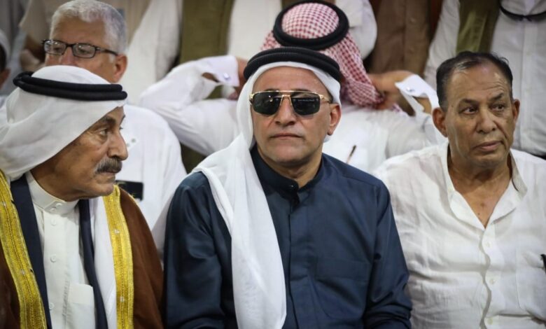 مجموعات مسلحة تابعة للعرجاني تفتش شاحنات مساعدات